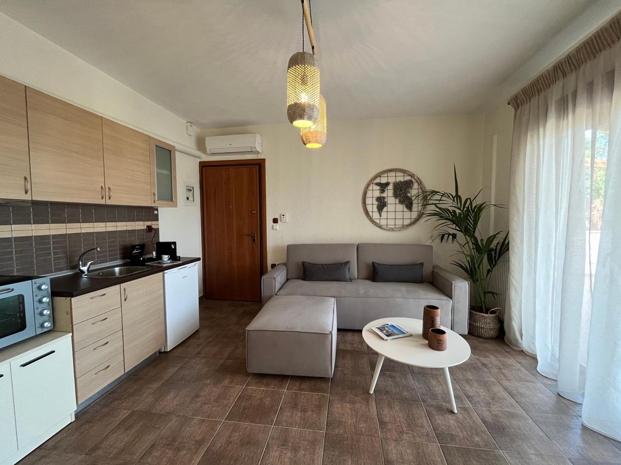 Captain'S Apartments Pefkochori Room photo